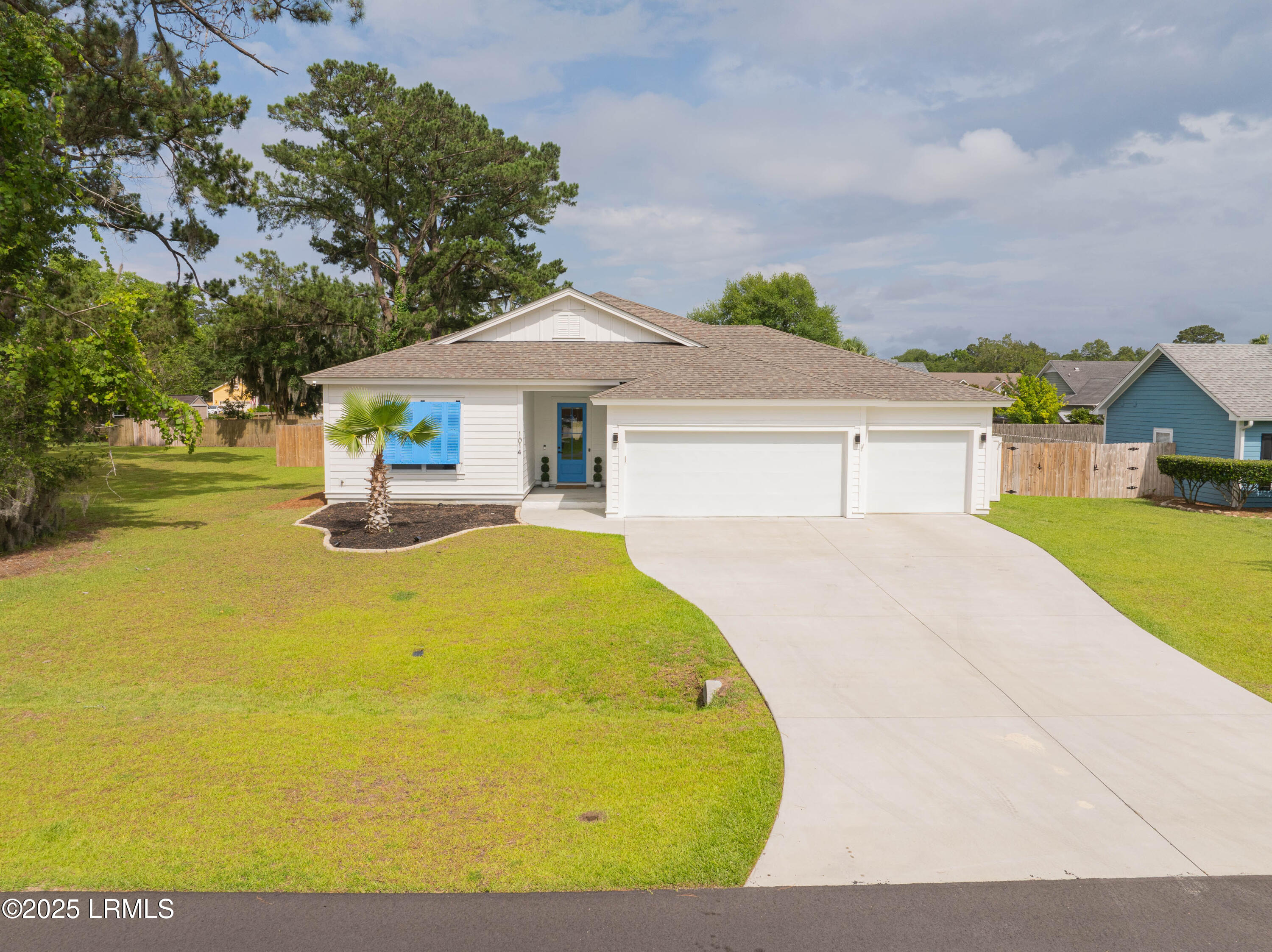 1014 Ferrets End Beaufort, SC 29902 - Photo 2 of 57 1014 Ferrets End Drone-1