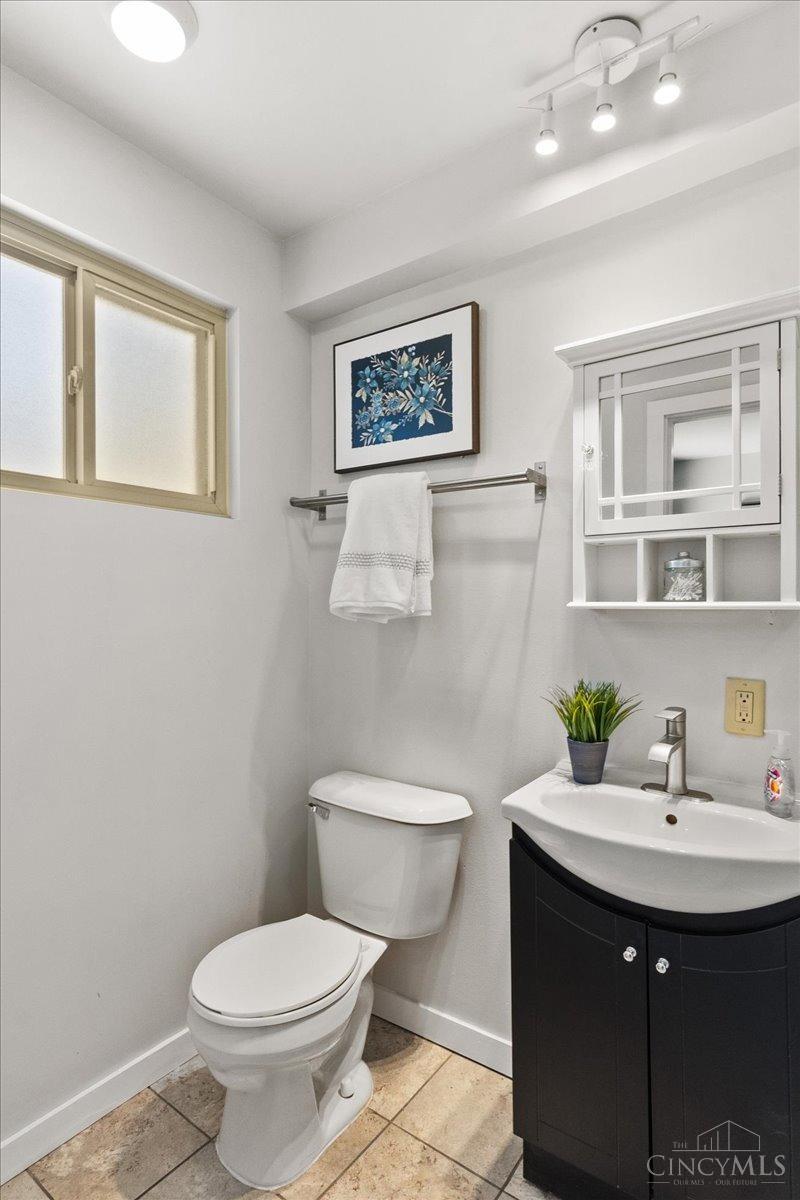 4940 Plainville Road Cincinnati, OH 45227 - Photo 13 of 26 Gallery Image 13