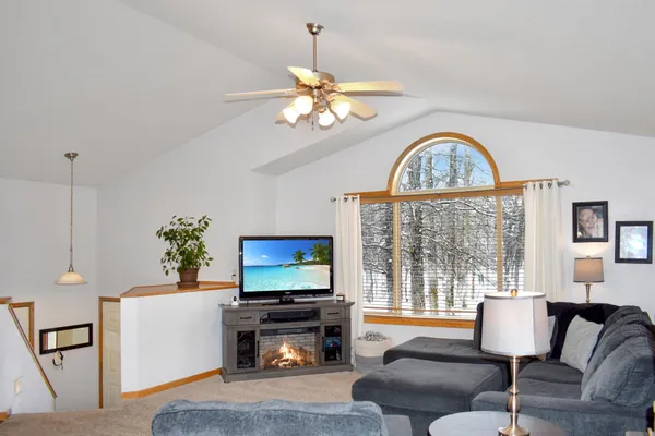 $399,000 | 33843 Dancing Bear Drive, Crosslake, MN 56442