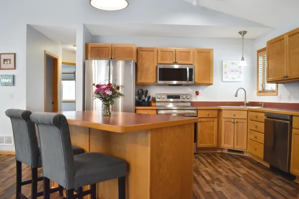 $399,000 | 33843 Dancing Bear Drive, Crosslake, MN 56442