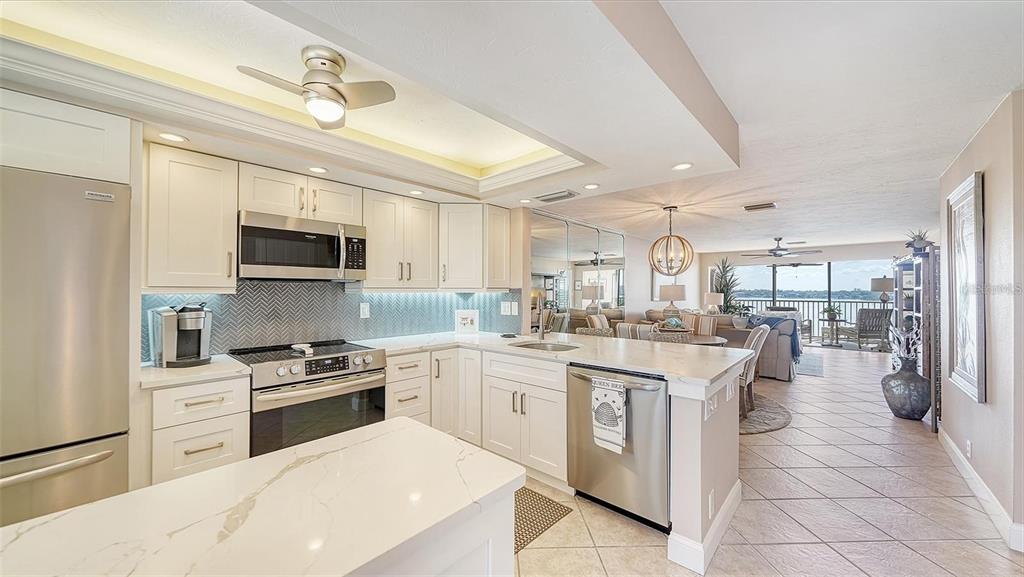 8911 Midnight Pass Road, Unit 514 Sarasota, FL 34242 - Photo 4 of 81 Gallery Image 4