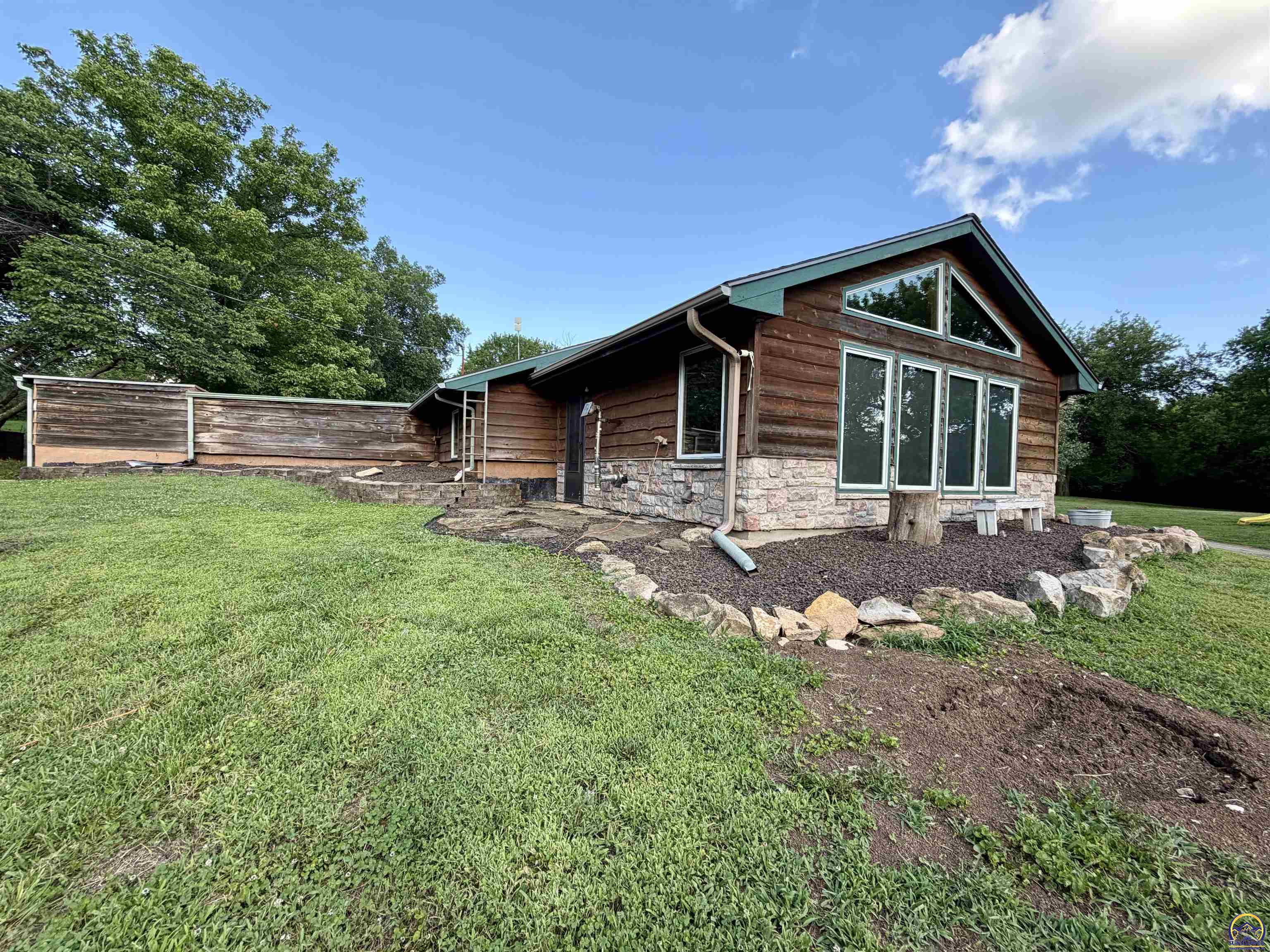 7030 Northwest Valencia Road Silver Lake, KS 66539 - Photo 22 of 34