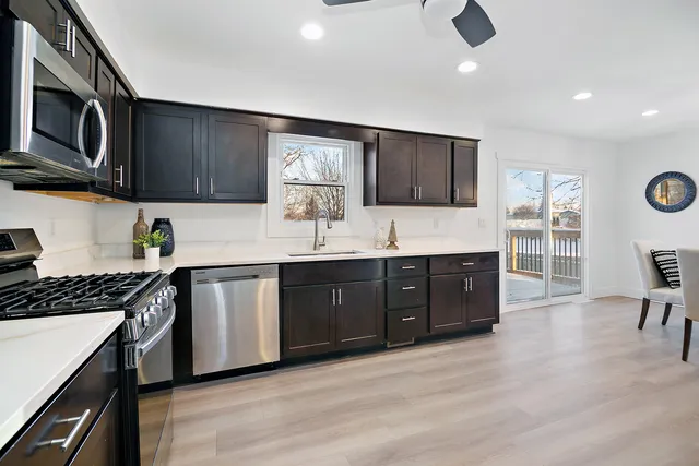 $439,900 | 214 Somerset Court, New Lenox, IL 60451