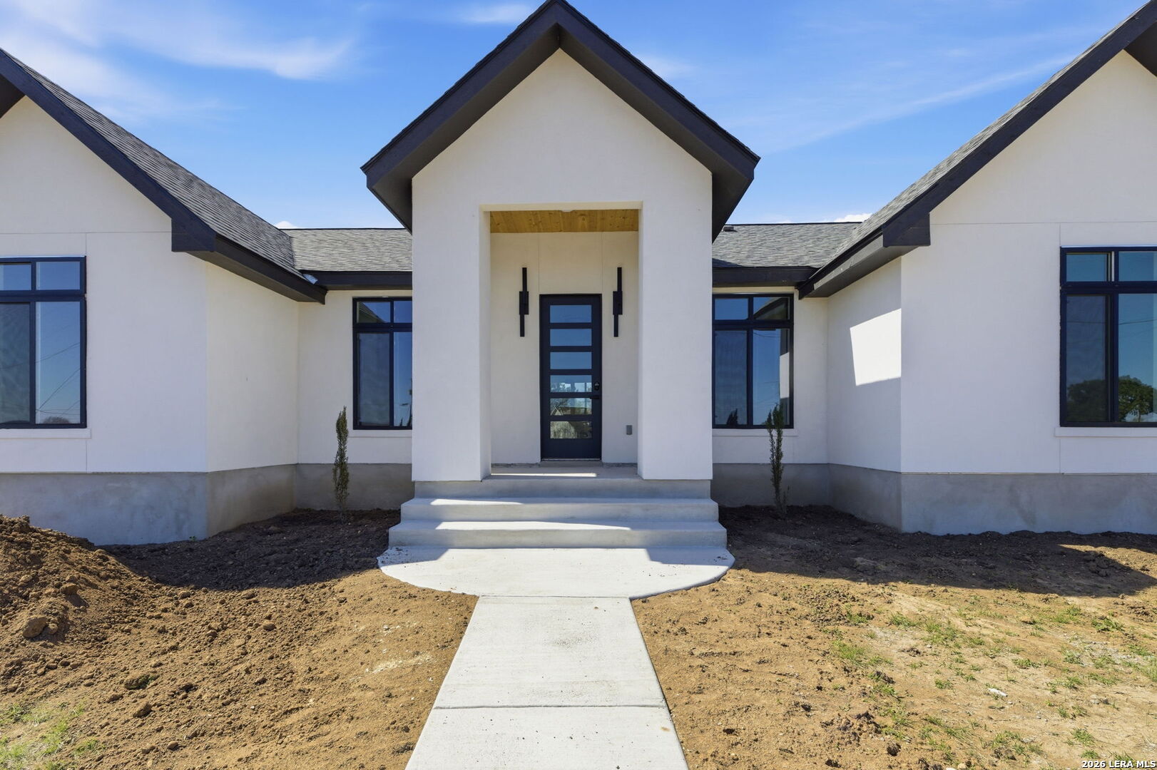 340 Spring Creek Circle Bandera, TX 78003 - Photo 4 of 48