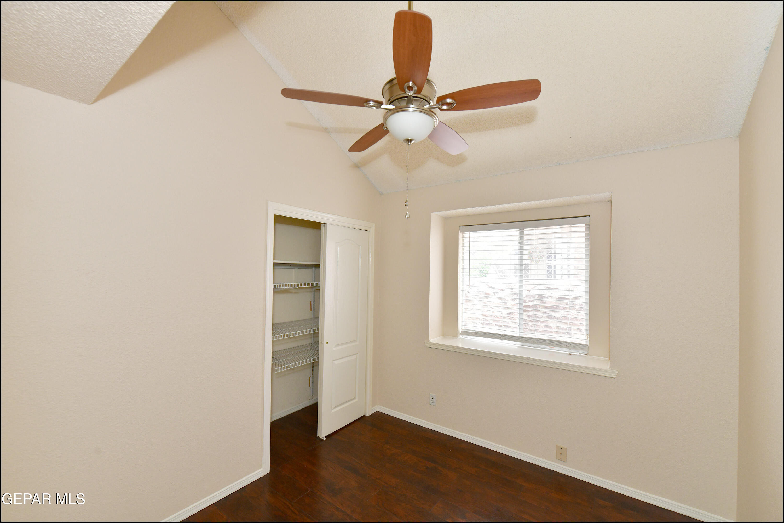 7737 Plaza Azul Road El Paso, TX 79912 - Photo 28 of 40 33