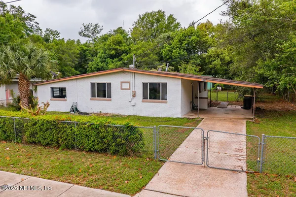 $219,700 | 6840 Londonbridge Lane, Jacksonville, FL 32210