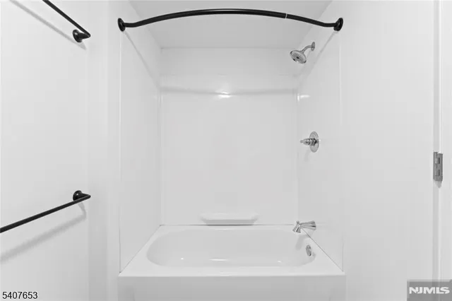 $3,500 | 246 Cortlandt Street, Unit 2, Belleville, NJ 07109