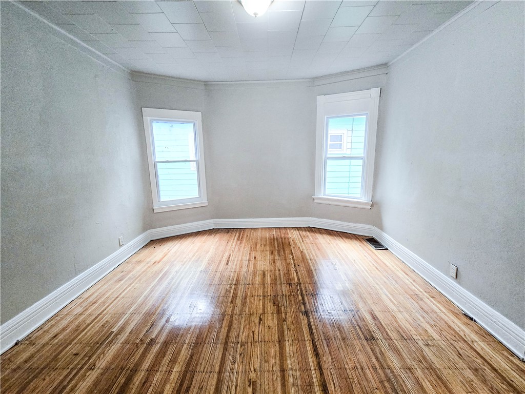 28 5th Street Rochester, NY 14605 - Photo 8 of 15