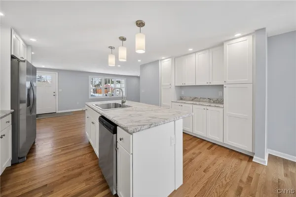 $2,700 | 101 Augusta Drive, Cicero, NY 13212