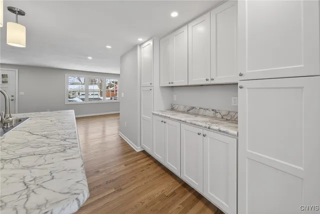 $2,700 | 101 Augusta Drive, Cicero, NY 13212