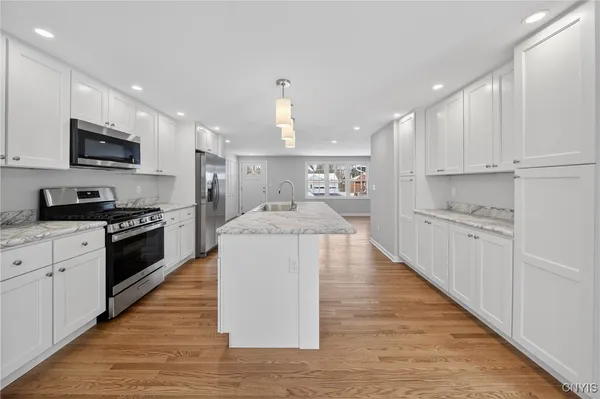 $2,700 | 101 Augusta Drive, Cicero, NY 13212