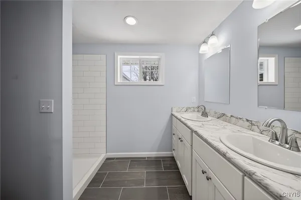 $2,700 | 101 Augusta Drive, Cicero, NY 13212