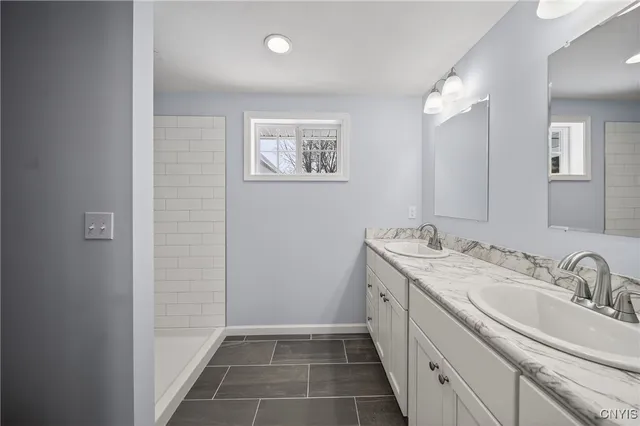 $2,700 | 101 Augusta Drive, Cicero, NY 13212