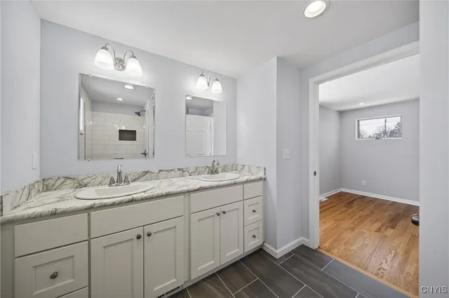 $2,700 | 101 Augusta Drive, Cicero, NY 13212