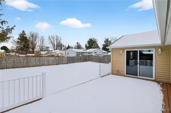 $2,700 | 101 Augusta Drive, Cicero, NY 13212