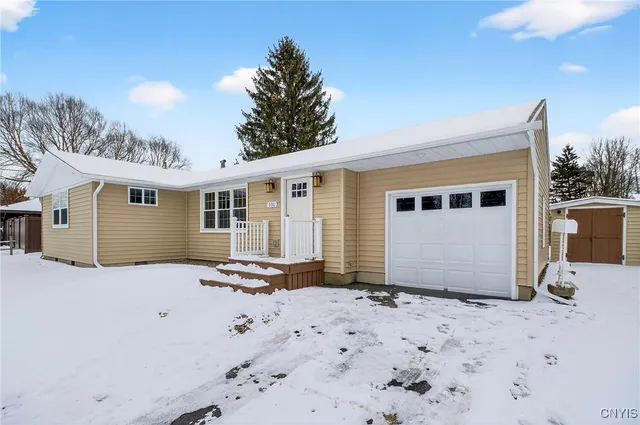 $2,700 | 101 Augusta Drive, Cicero, NY 13212