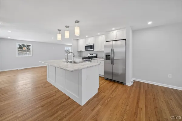 $2,700 | 101 Augusta Drive, Cicero, NY 13212