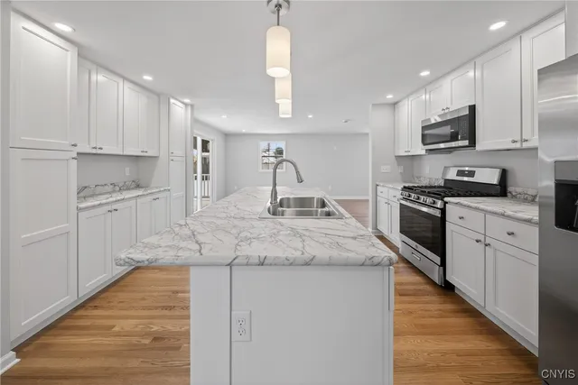 $2,700 | 101 Augusta Drive, Cicero, NY 13212