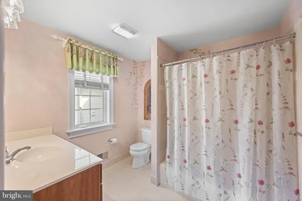 $2,295,000 | 365 Arbor Circle, Media, PA 19063