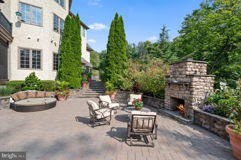 $2,295,000 | 365 Arbor Circle, Media, PA 19063