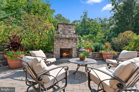 $2,295,000 | 365 Arbor Circle, Media, PA 19063