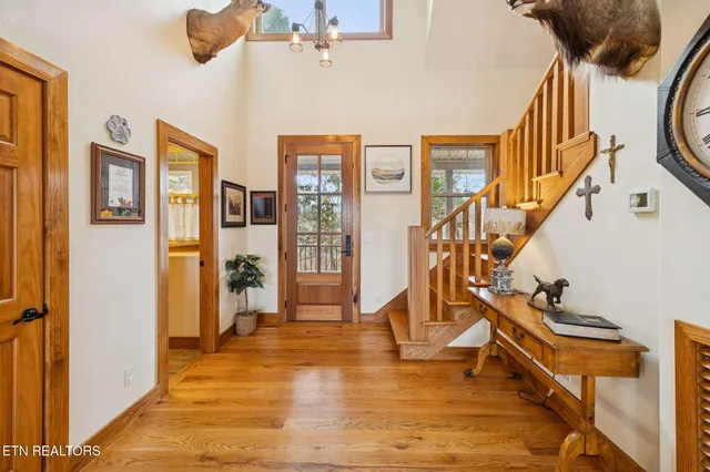 $1,125,000 | 2070 Holly Bend Drive, Byrdstown, TN 38549