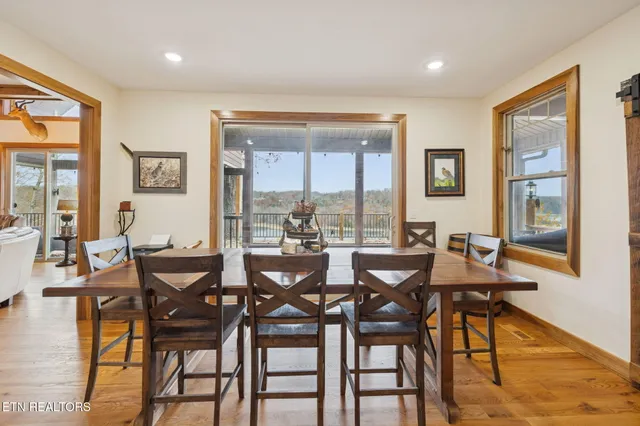 $1,125,000 | 2070 Holly Bend Drive, Byrdstown, TN 38549