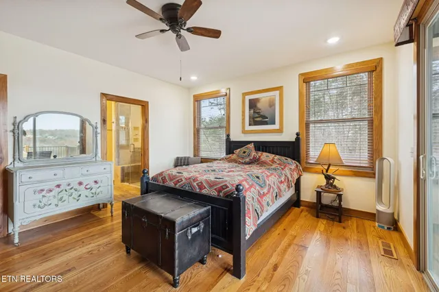 $1,125,000 | 2070 Holly Bend Drive, Byrdstown, TN 38549