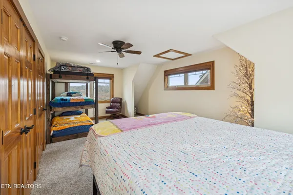 $999,999 | 2070 Holly Bend Drive, Byrdstown, TN 38549