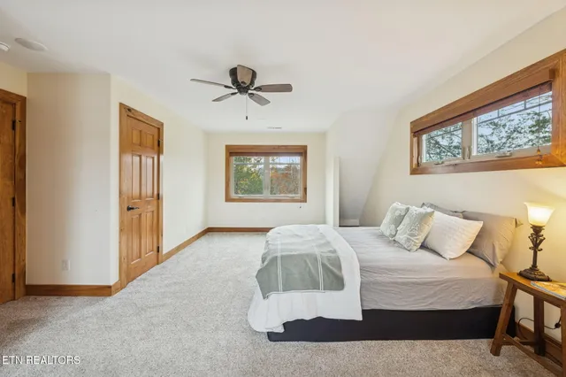 $1,125,000 | 2070 Holly Bend Drive, Byrdstown, TN 38549