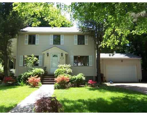 51 Longfellow Road Newton, MA 02462 - Photo 1 of 11