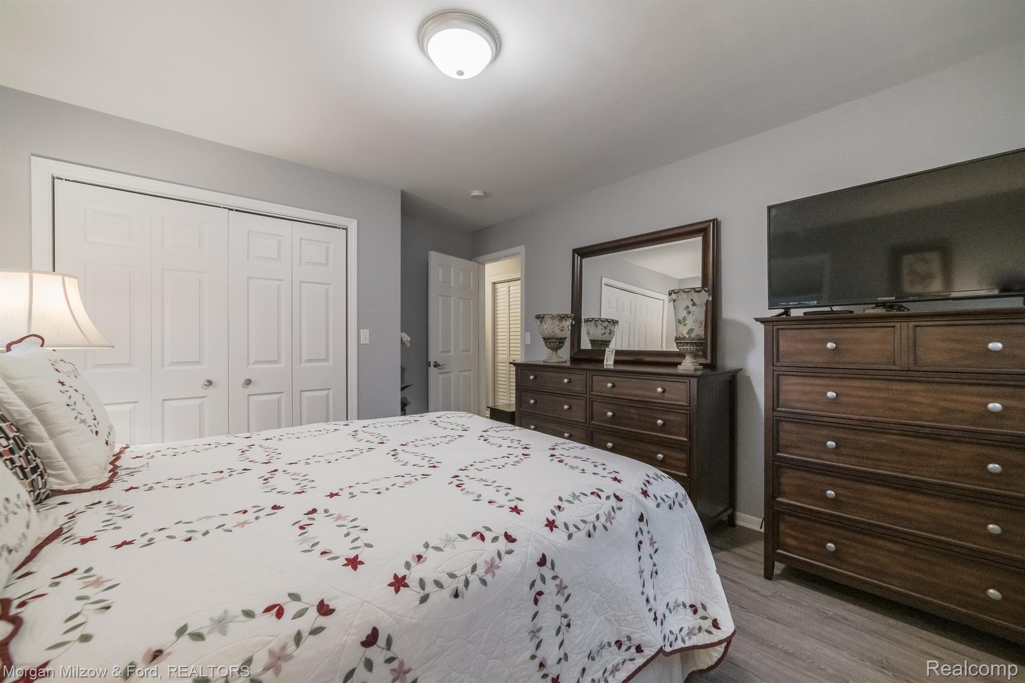 7168 Miller Road Swartz Creek, MI 48473 - Photo 25 of 39 7168 Miller Rd-25.jpg