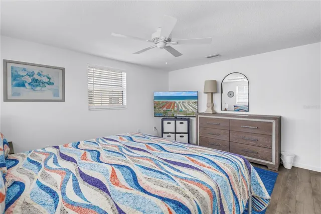 $669,900 | 6150 Midnight Pass Road, Unit V38, Sarasota, FL 34242