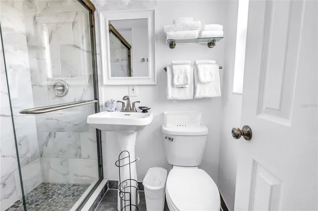 $669,900 | 6150 Midnight Pass Road, Unit V38, Sarasota, FL 34242