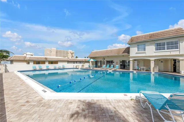 $669,900 | 6150 Midnight Pass Road, Unit V38, Sarasota, FL 34242