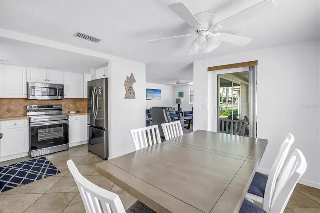 $669,900 | 6150 Midnight Pass Road, Unit V38, Sarasota, FL 34242