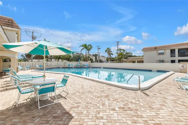$669,900 | 6150 Midnight Pass Road, Unit V38, Sarasota, FL 34242