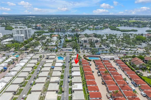 $669,900 | 6150 Midnight Pass Road, Unit V38, Sarasota, FL 34242