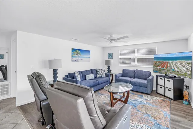 $669,900 | 6150 Midnight Pass Road, Unit V38, Sarasota, FL 34242