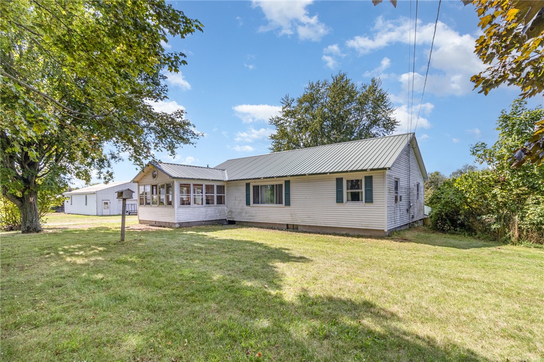 4480 Pilgrimport Road Sodus, NY 14489 - Photo 17 of 27 Beautiful yard!