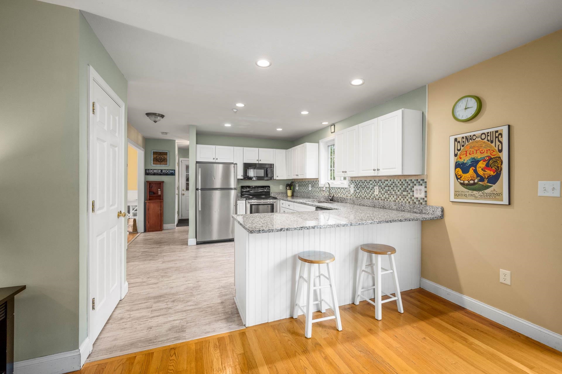 43 Indian Falls Road New Boston, NH 03070 - Photo 5 of 29 Gallery Image 5