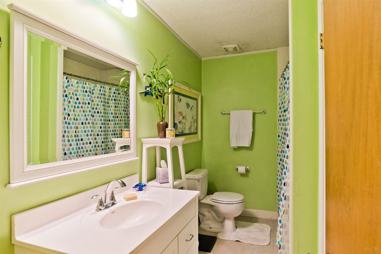 4170 April Road Pensacola, FL 32504 - Photo 18 of 28 Gallery Image 18