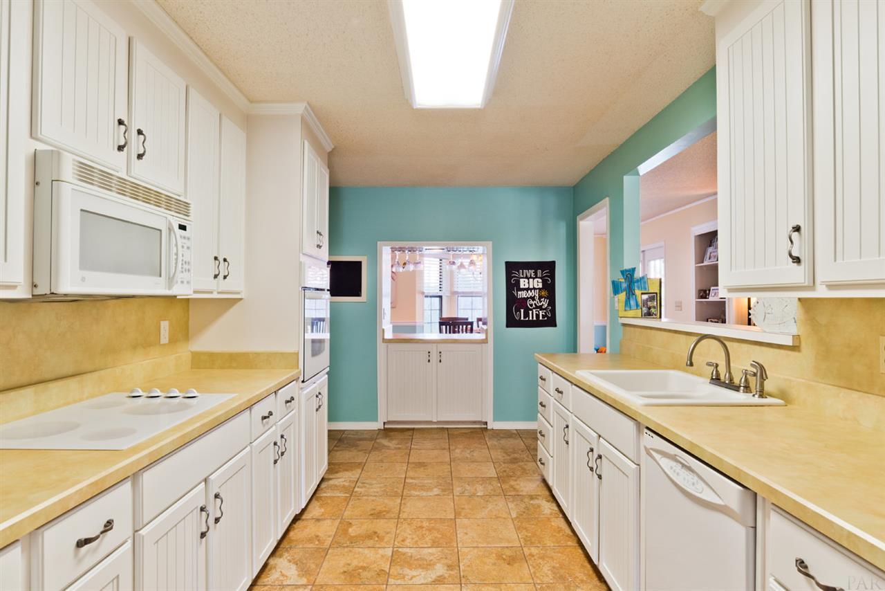 4170 April Road Pensacola, FL 32504 - Photo 7 of 28 Gallery Image 7