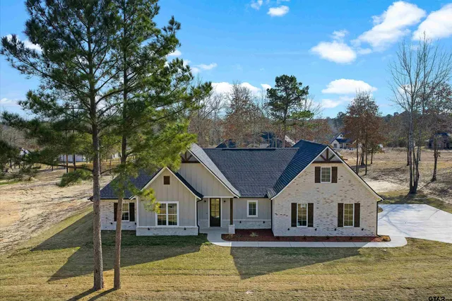 $475,000 | 195 Clara Lane, Kilgore, TX 75662