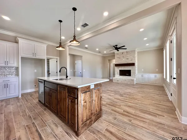 $471,100 | 195 Clara Lane, Kilgore, TX 75662