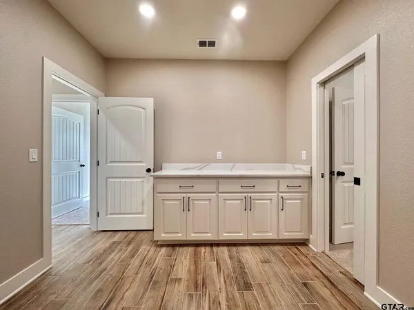 $471,100 | 195 Clara Lane, Kilgore, TX 75662