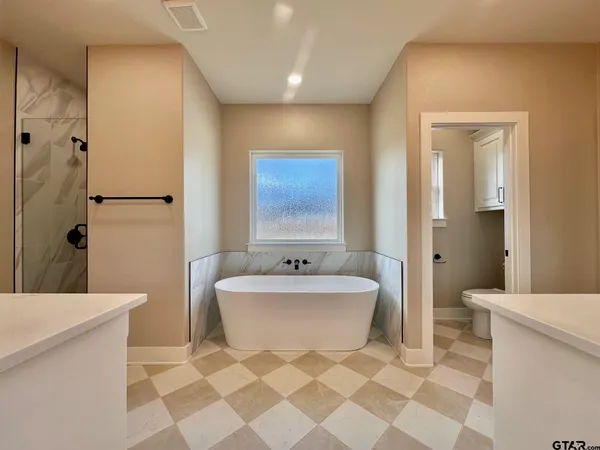 $471,100 | 195 Clara Lane, Kilgore, TX 75662