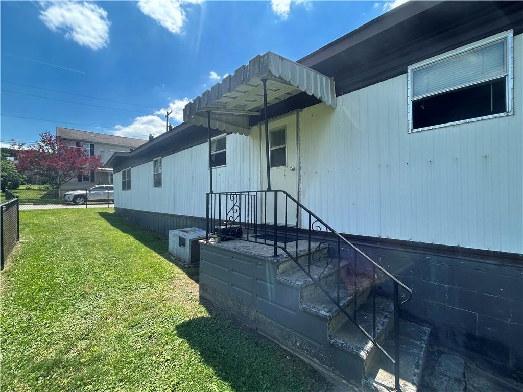 419 Short Street Derry, PA 15627 - Photo 5 of 23