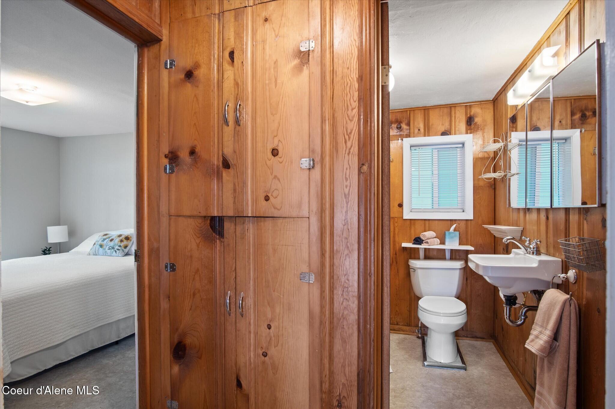 5860 West Freeman Road Rathdrum, ID 83858 - Photo 13 of 32 Bath, Bed