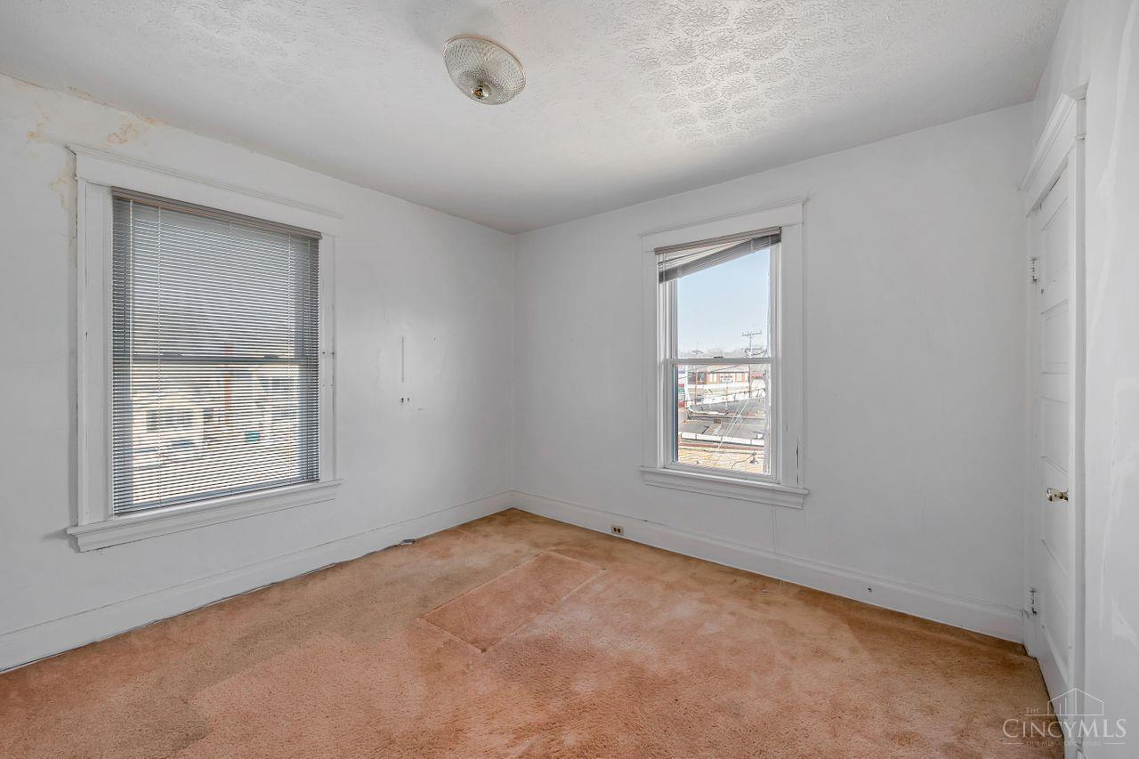 5552 Montgomery Road Cincinnati, OH 45212 - Photo 27 of 44 Gallery Image 27
